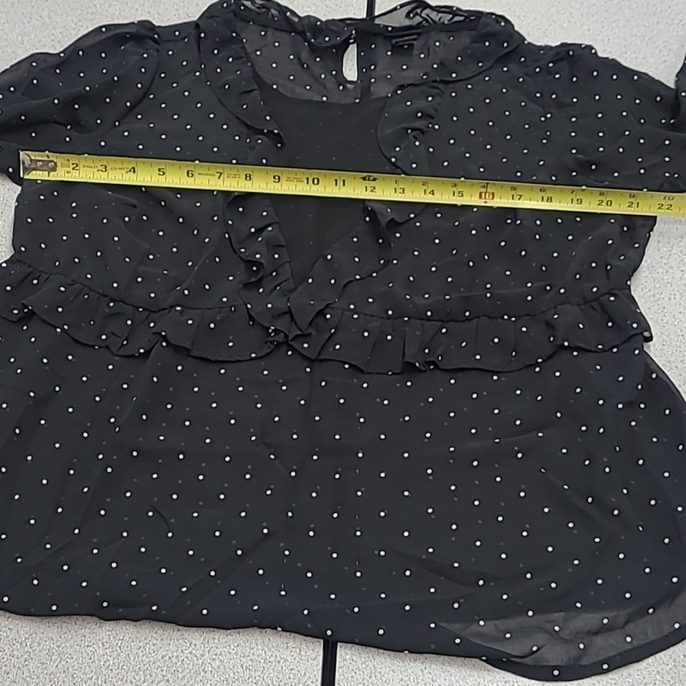 Torrid Black Polka Dot Ruffle Blouse Size 1 (1X) - Picture 8 of 9